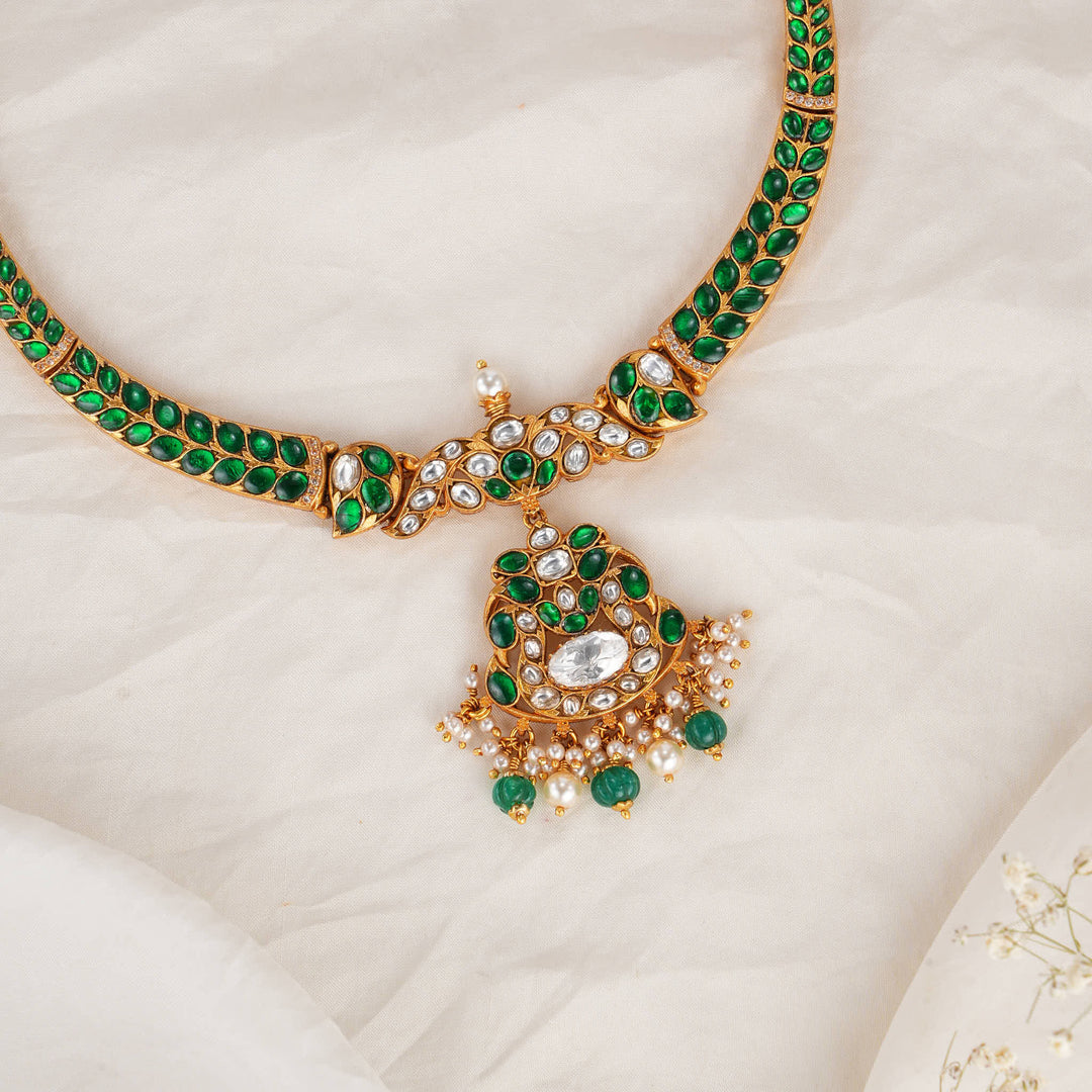 Traditional Kundan Short Necklace
