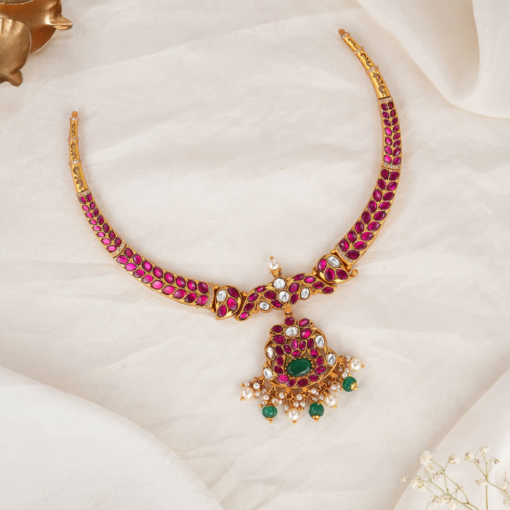 Dhekshikha Kundan Short Necklace