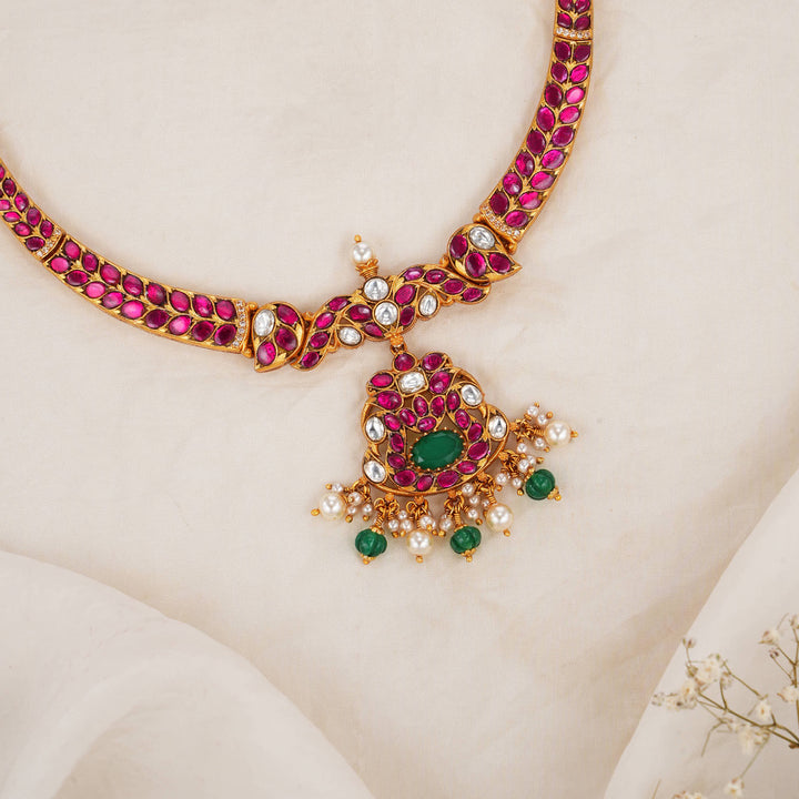 Dhekshikha Kundan Short Necklace