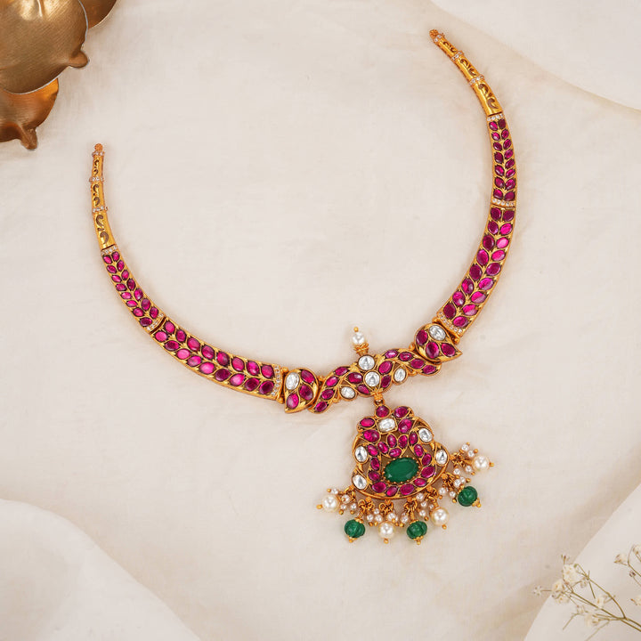 Dhekshikha Kundan Short Necklace