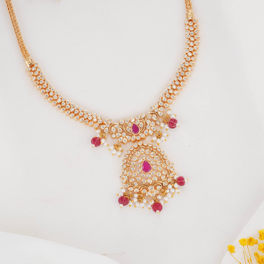 Delightful Nagas Short Necklace Set