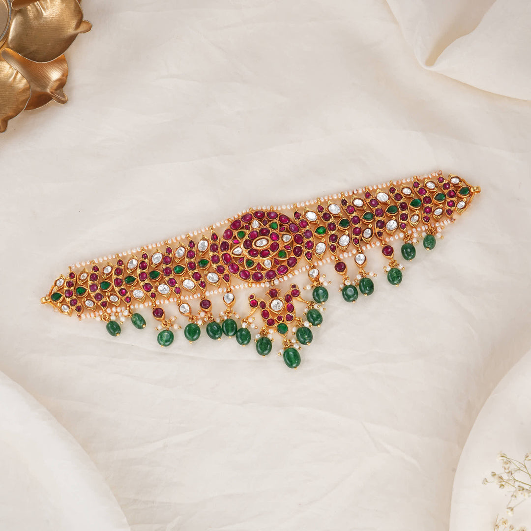 Nithikha Kundan Choker