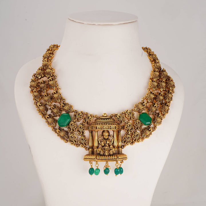 Vibrant 3D Spl Short Necklace