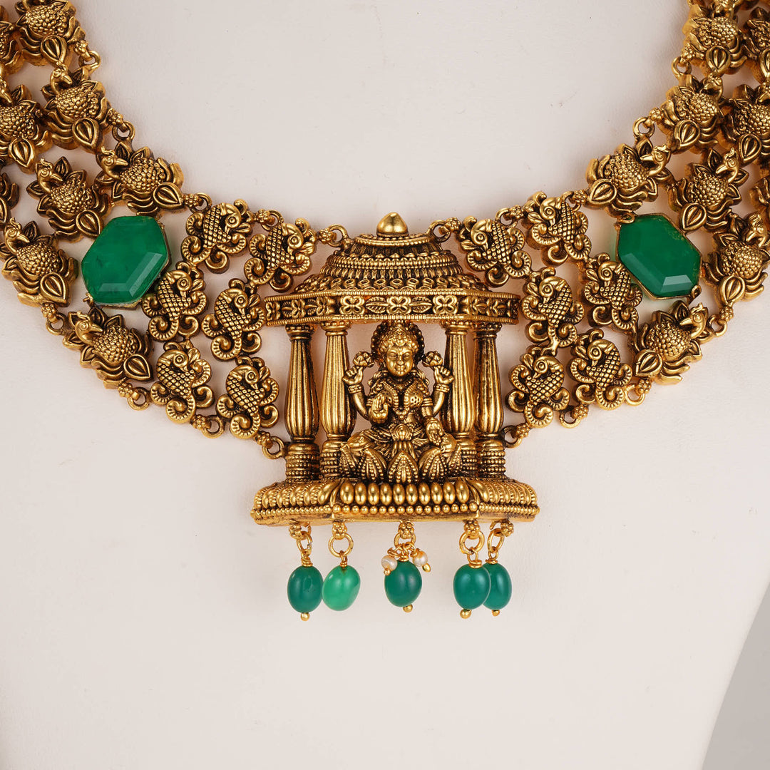 Vibrant 3D Spl Short Necklace