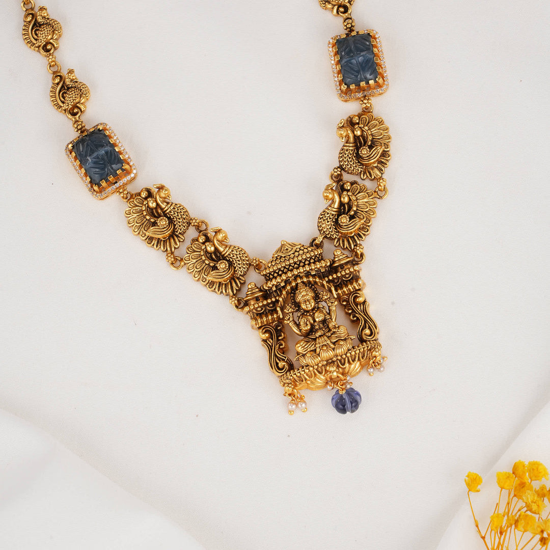 Viveka 3D Spl Short Necklace