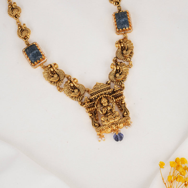 Viveka 3D Spl Short Necklace