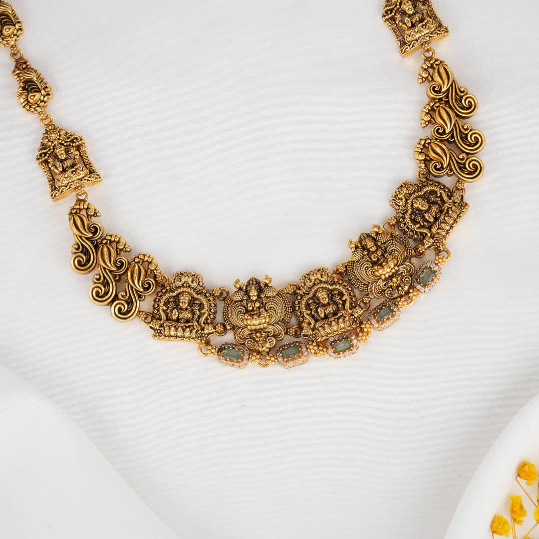 Nishitha 3D Spl Short Necklace