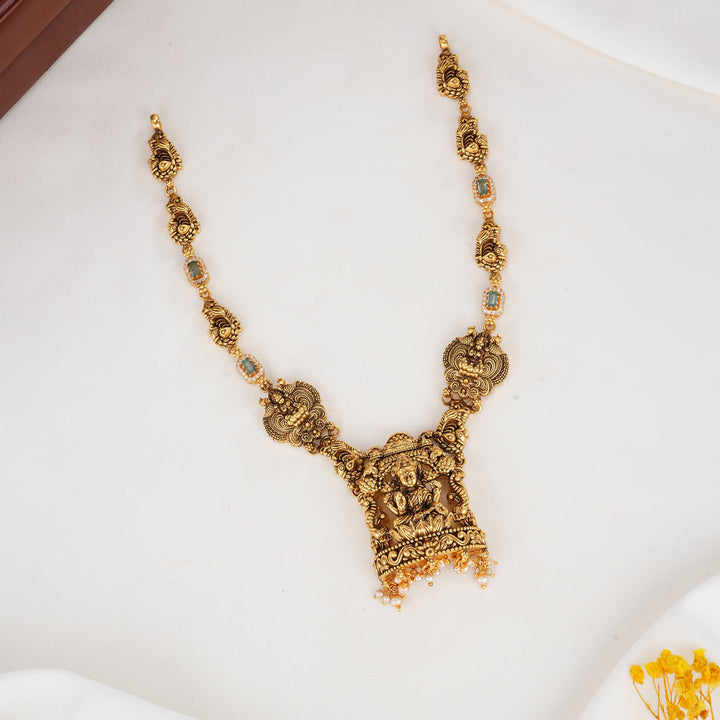 Akshaya 3D Spl Short Necklace
