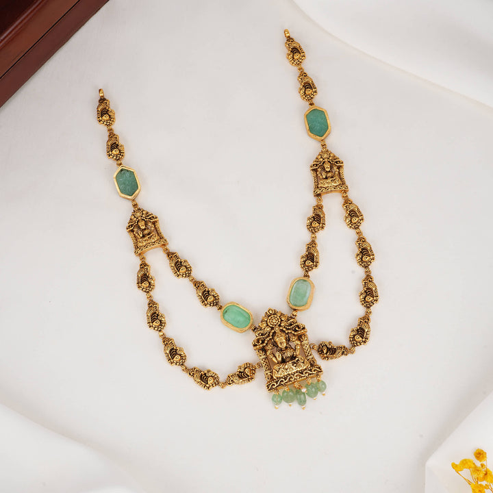 Inesha 3D Spl Short Necklace