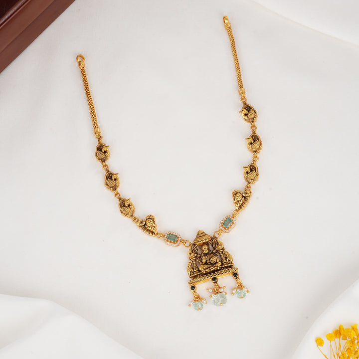 Thivashika 3D Spl Short Necklace