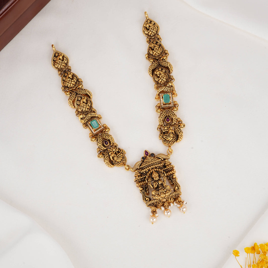 Vikasha 3D Spl Short Nagas Necklace