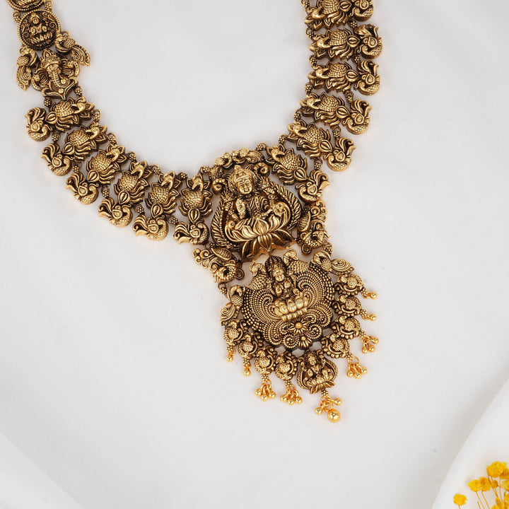 Vibrant 3D Spl Long Necklace