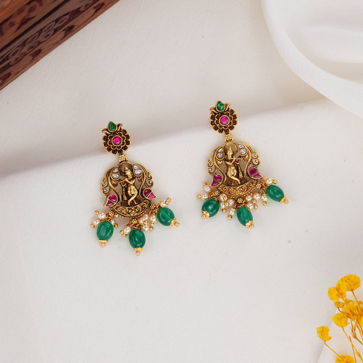 Catchy 3D Spl Short Necklace Set