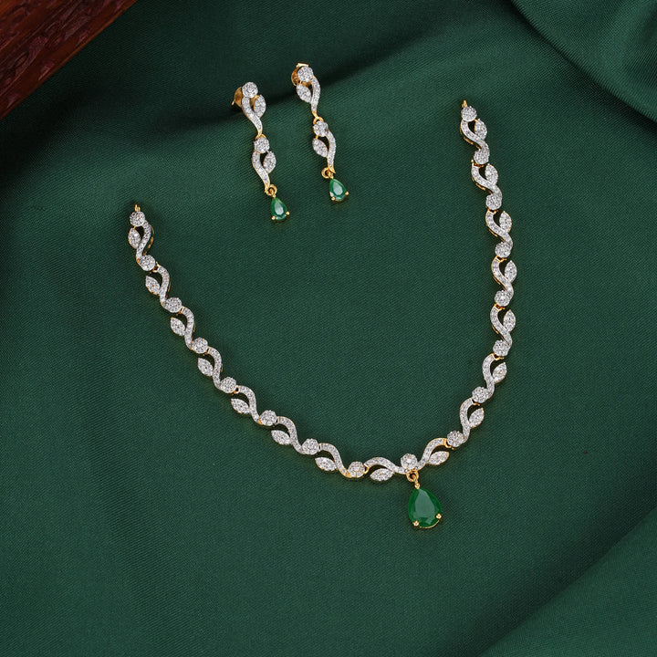 Trendy Avikam Necklace Set
