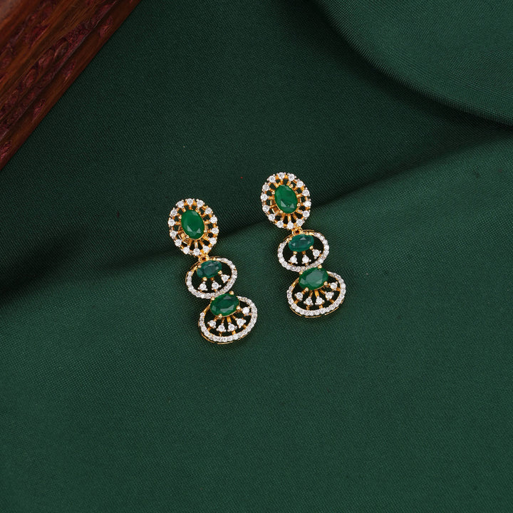 Beautiful Avikam Short Necklace Set