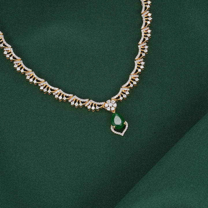 Chic & Trendy Avikam Necklace Set