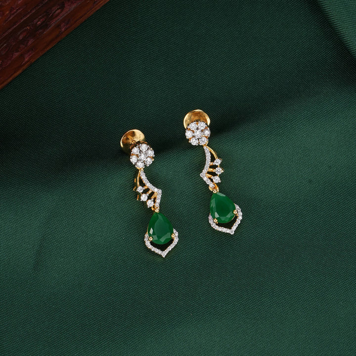 Chic & Trendy Avikam Necklace Set