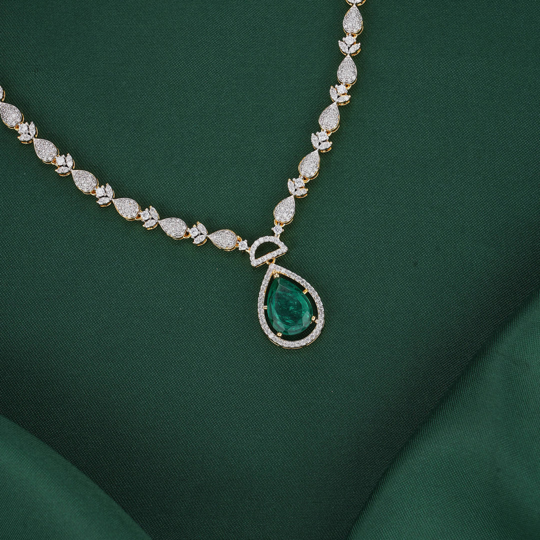Luxury Diamond Design Short Necklace