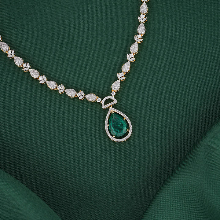 Luxury Diamond Design Short Necklace