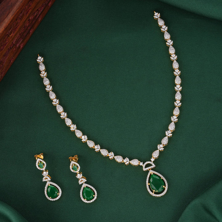 Luxury Diamond Design Short Necklace