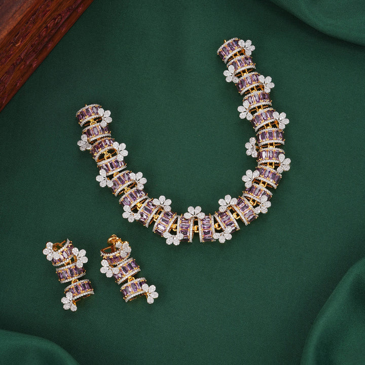 Catchy Avikam Necklace Set