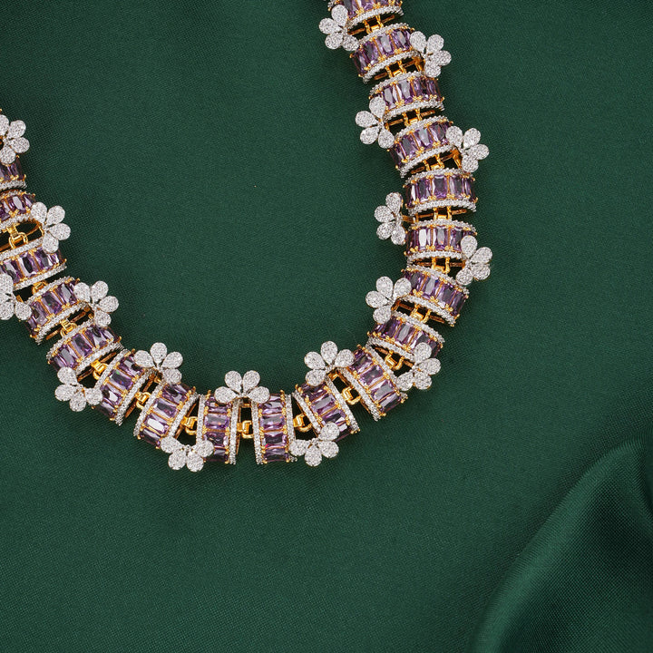 Catchy Avikam Necklace Set