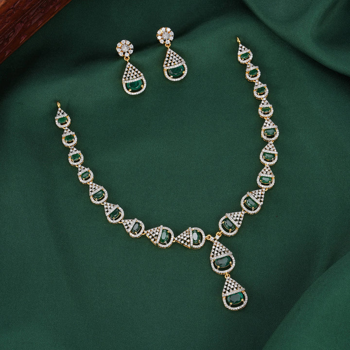 Trendy & Glow Avikam Necklace Set