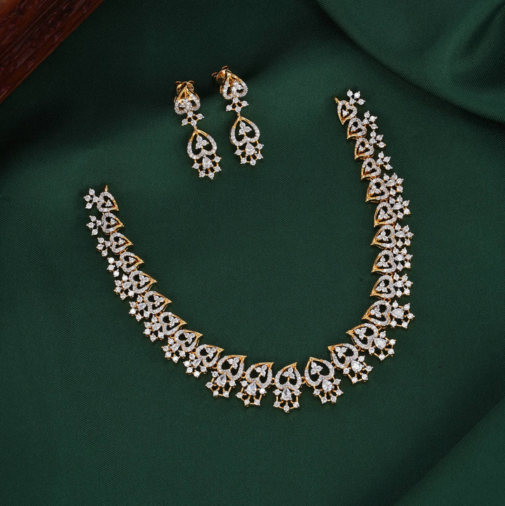 Grand Luxe Avikam Necklace Set