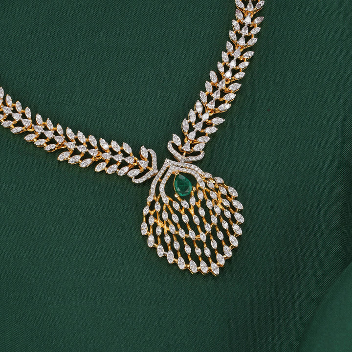 Trendy Glow Avikam Necklace Set