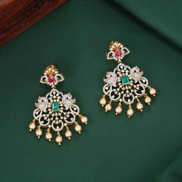 Mesmerizing Avikam Long Necklace Set
