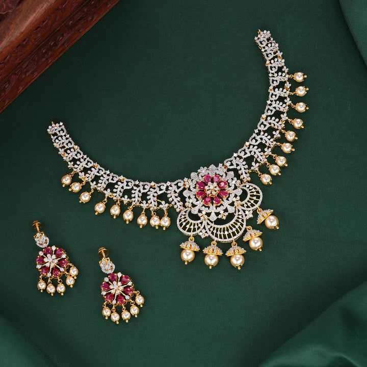 Mesmerizing Avikam Necklace Set