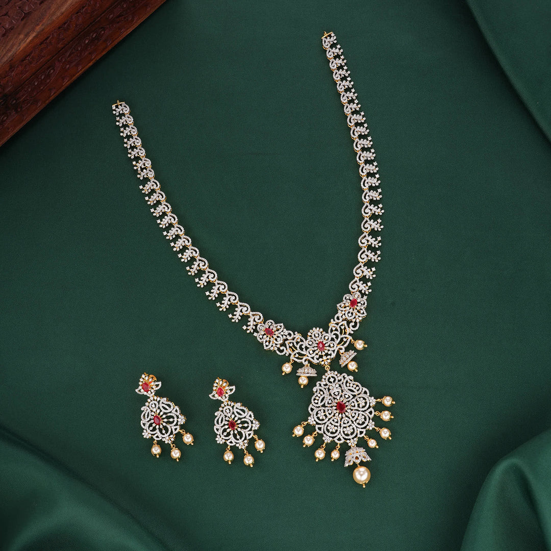 Luxurious Avikam Long Necklace Set