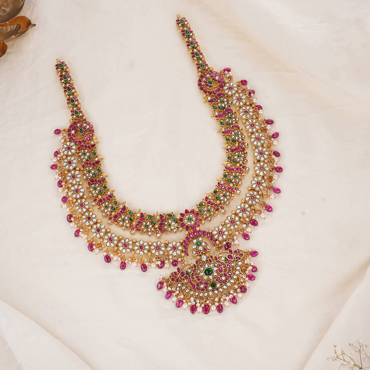 Grand Look Kundan Long Necklace
