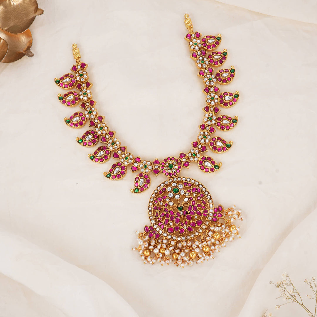 Srisha Kundan Short Necklace