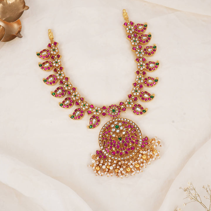Srisha Kundan Short Necklace