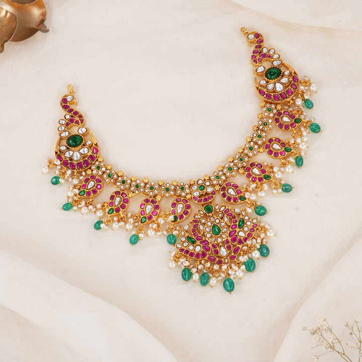 Grandeur Kundan Short Necklace