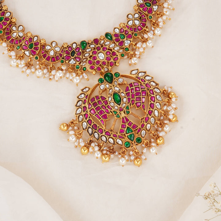 Tharikha Kundan Short Necklace