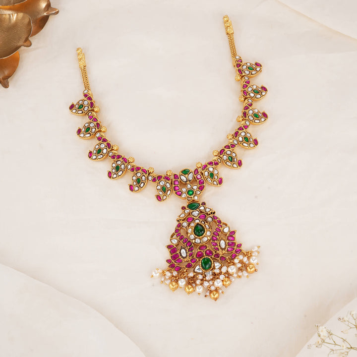Elegant Kundan Short Necklace