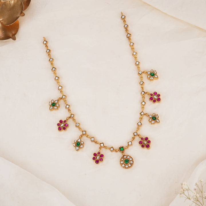 Lakitha Kundan Short Necklace