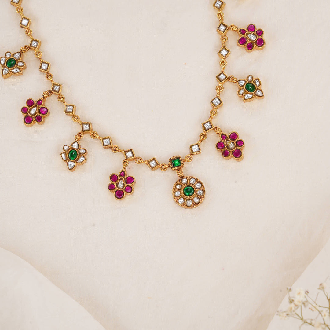 Lakitha Kundan Short Necklace