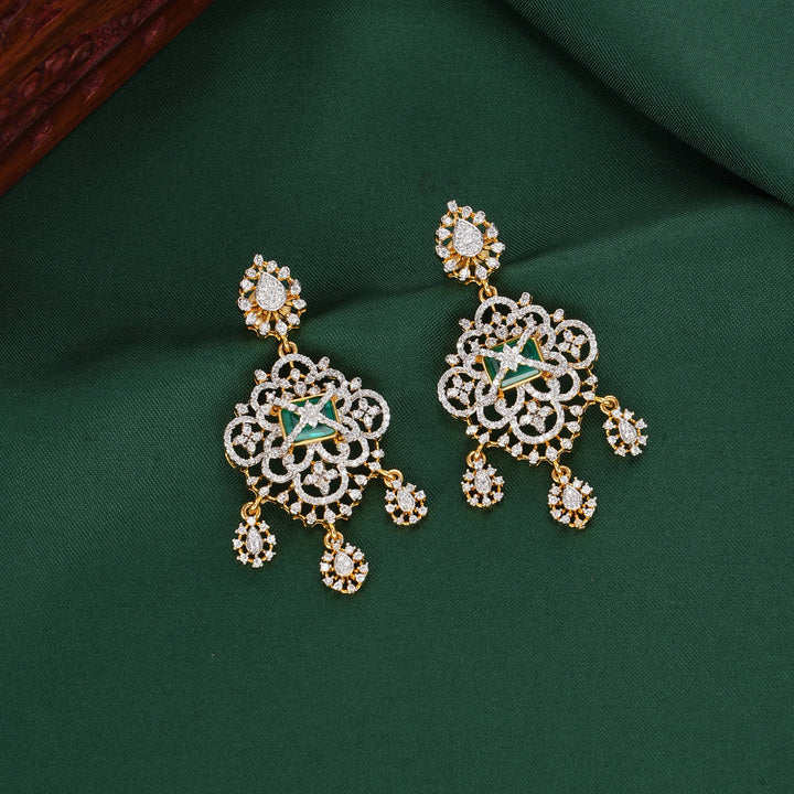 Luxurious Diamond Design Necklace Set