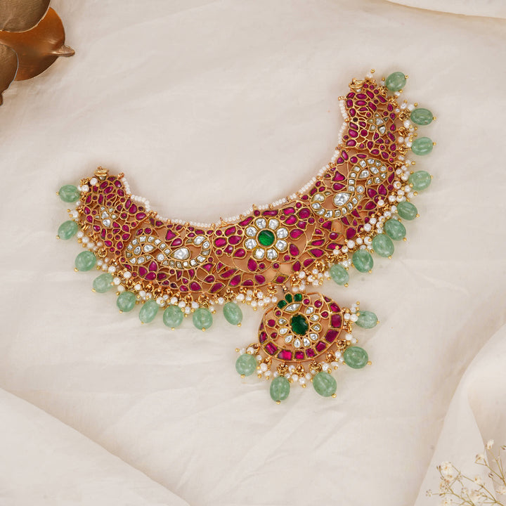 Luxurious Kundan Short Necklace