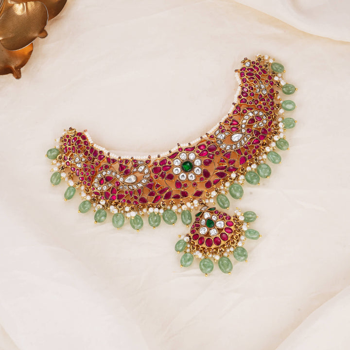 Avira Kundan Short Necklace