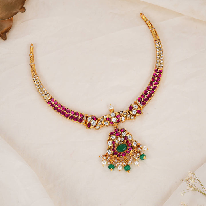 Miraya Kundan Short Necklace