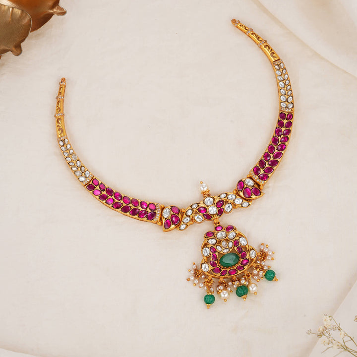 Nidharshana Kundan Short Necklace