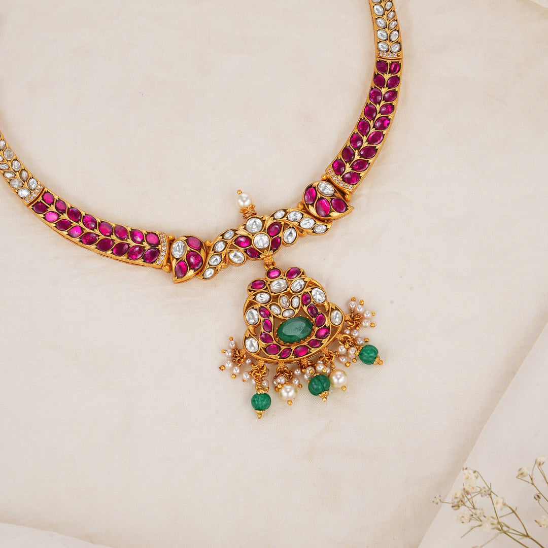 Nidharshana Kundan Short Necklace