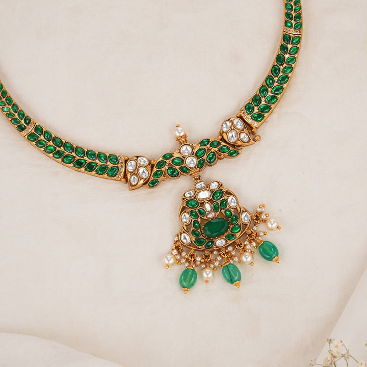 Myra Kundan Short Necklace