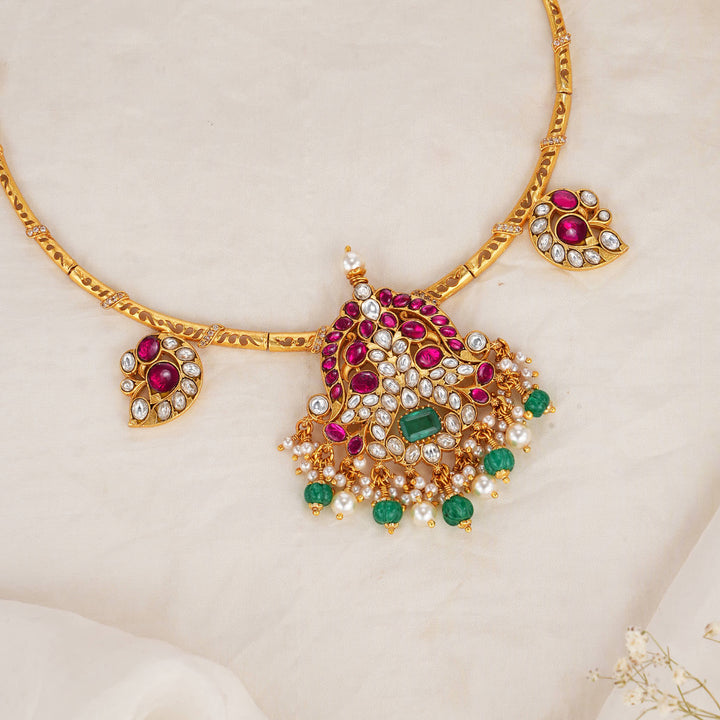 Trinaya Kundan Short Necklace
