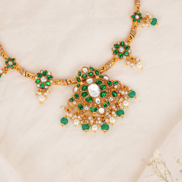 Dhanisha Kundan Short Necklace