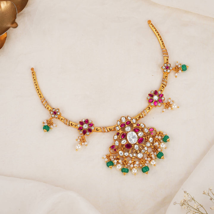 Yashi Kundan Short Necklace